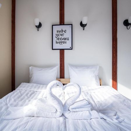Dream Stay - Five Bedroom Penthouse In Old Town Tallinn Buitenkant foto
